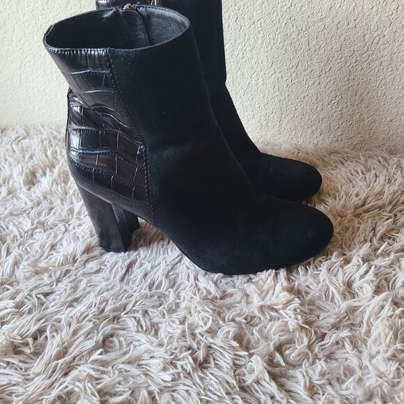 Michael Shannon Suede Booties Size 10 - Picture 4 of 16
